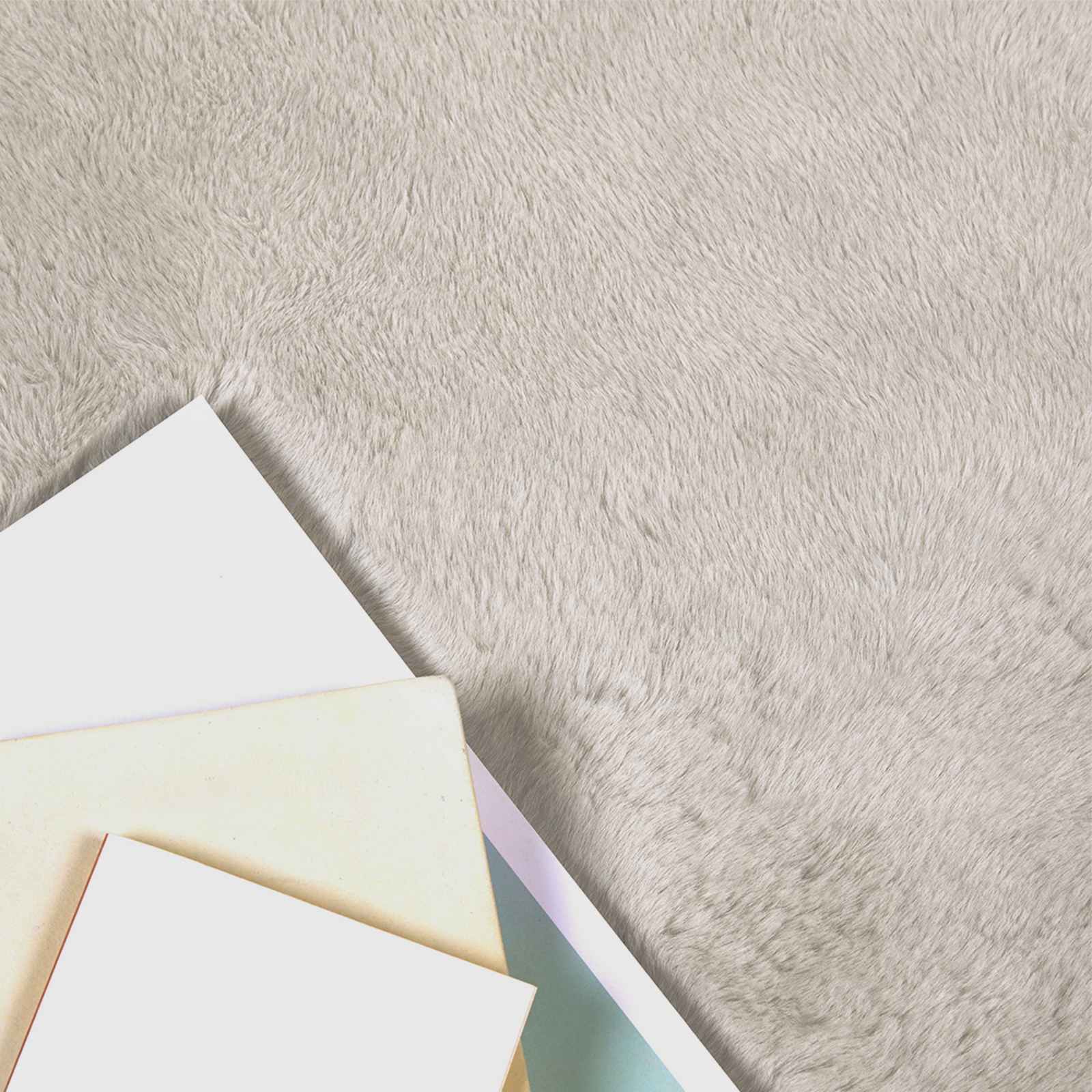 Rutschfester Kunstfellteppich Olite Beige